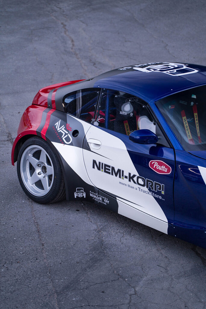 NKD Motorsport Z4 Cabriolet Coupe